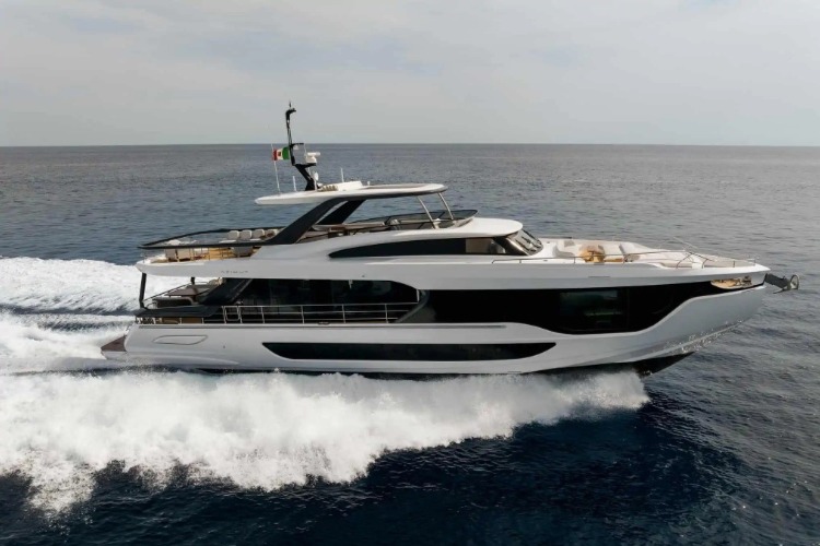 Azimut Grande Series 26M