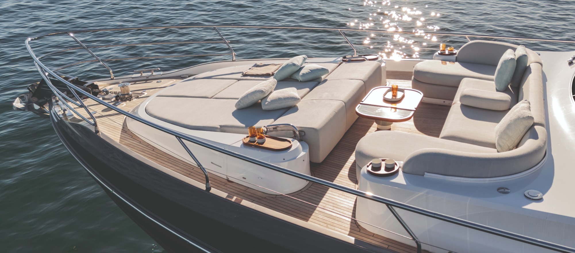 Azimut Grande 26M, brochure