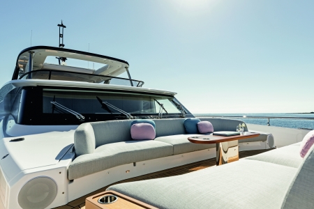 Azimut Grande 26M, for sale, external 3
