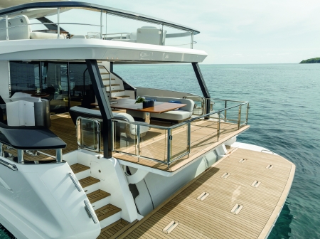 Azimut Grande 26M, for sale, deck