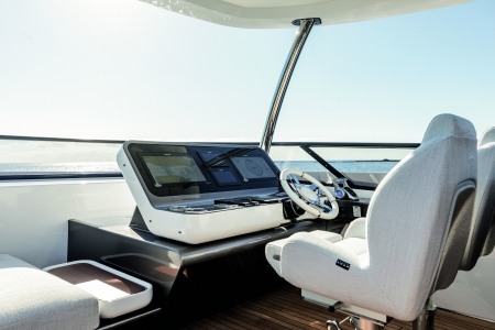 Azimut Grande 26M, for sale, external helm