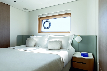 Azimut Grande 26M, for sale, vip cabin 2