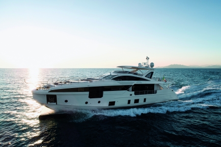 Azimut Grande 32M