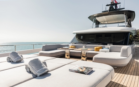 Azimut Grande 36M, for sale, bow lounge