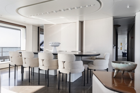 Azimut Grande 36M, for sale, dining