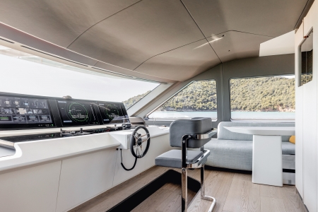 Azimut Grande 36M, for sale, wheelhouse