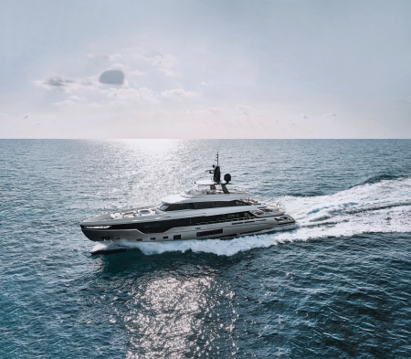 Azimut Grande Trideck, external