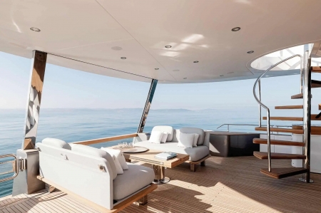 Azimut Magellano 25M, for sale, cockpit