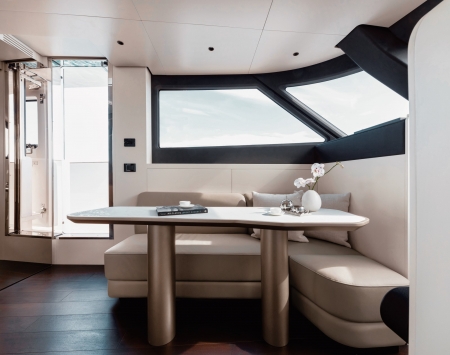 Azimut Magellano 25M, for sale, dining