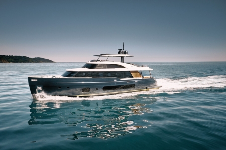 Azimut Magellano 25M, for sale