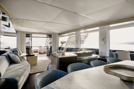 Azimut Magellano 30M, for sale, salon
