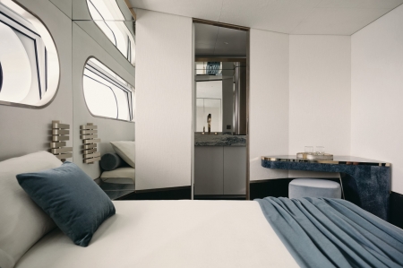 Azimut Magellano 30M, for sale, cabin