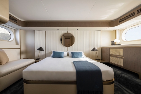 Azimut Magellano 60, for sale, VIP cabin