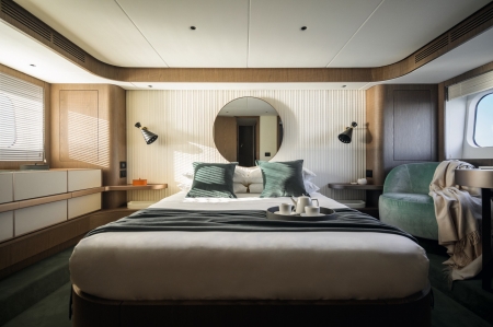 Azimut Magellano 66, for sale, master suite