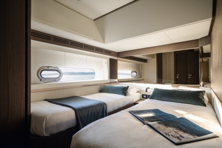 Azimut Magellano 66, for sale, guest cabin