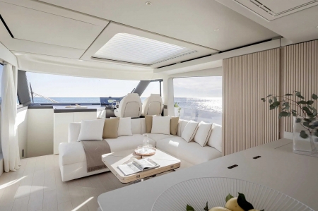 MXG Yachts, Azimut Seadeck 6, For sale, interior