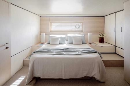 MXG Yachts, Azimut Seadeck 6, For sale, cabin,