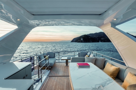 MXG, Azimut Fly 60, Yachts for sale, exterior 1
