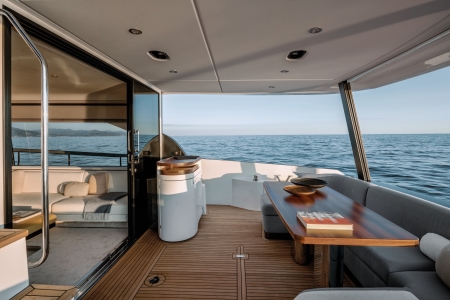 MXG Yachts, Azimut Fly 68, For sale, exterior, sun deck