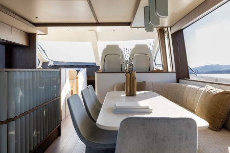 MXG Yachts, Azimut, Fly 72, Yachts for sale, exterior,