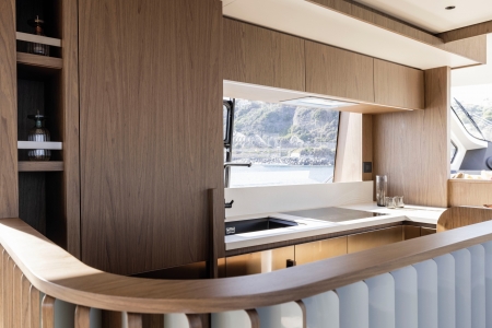 MXG Yachts, Azimut Fly 72, For sale, interior