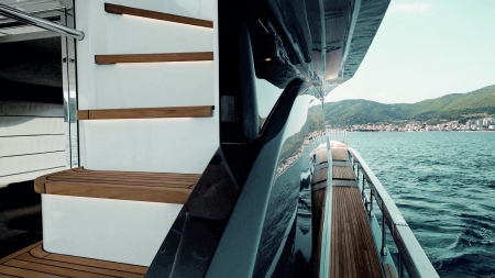 MXG Yachts, Azimut Fly 78, Yachts for sale,  design