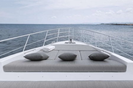MXG Yachts, Azimut S6, for sale, exterior 6