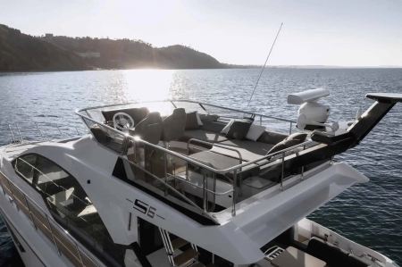 MXG Yachts, Azimut S6, for sale, exterior 3