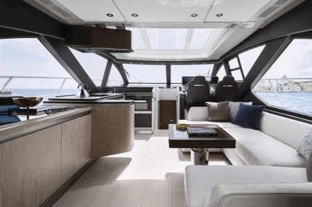MXG Yachts, Azimut S6, for sale, interior