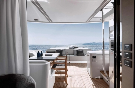 MXG Yachts, Azimut S8, Yacht for sale, internal 1