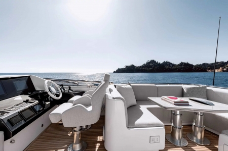 MXG Yachts, Azimut S8, Yachts for sale, external 3
