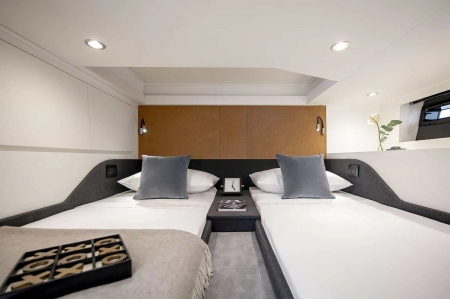 MXG Yachts, Azimut, Verve 48, For sale, twin cabin
