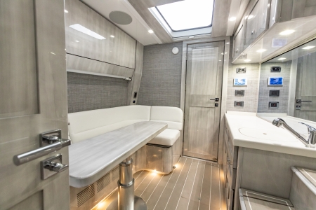 MXG Yachts, HCB, Estrella, For sale, bathroom