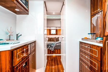 MXG Yachts, HCB, Sueños GIX, For sale, interior 2