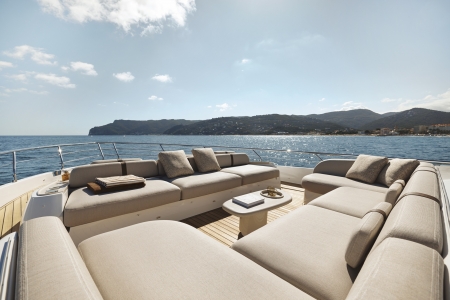 Azimut Fly 82, for sale