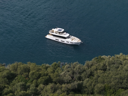 Azimut Fly 82, for sale