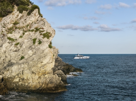 Azimut Fly 82, for sale