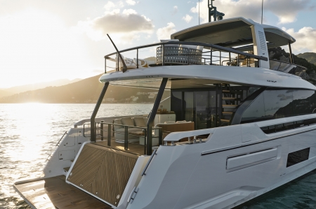 Azimut Fly 82, for sale