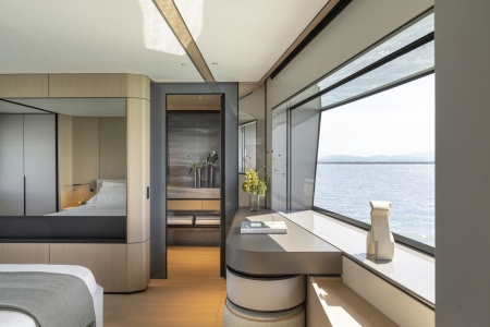 Azimut Grande 30M, for sale