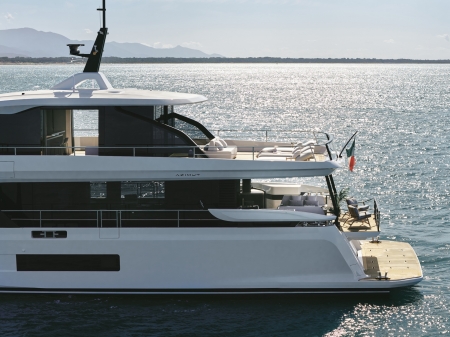 Azimut Grande 30M, for sale