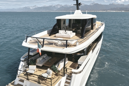 Azimut Grande 30M, for sale