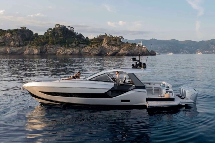 Azimut Verve Series 48