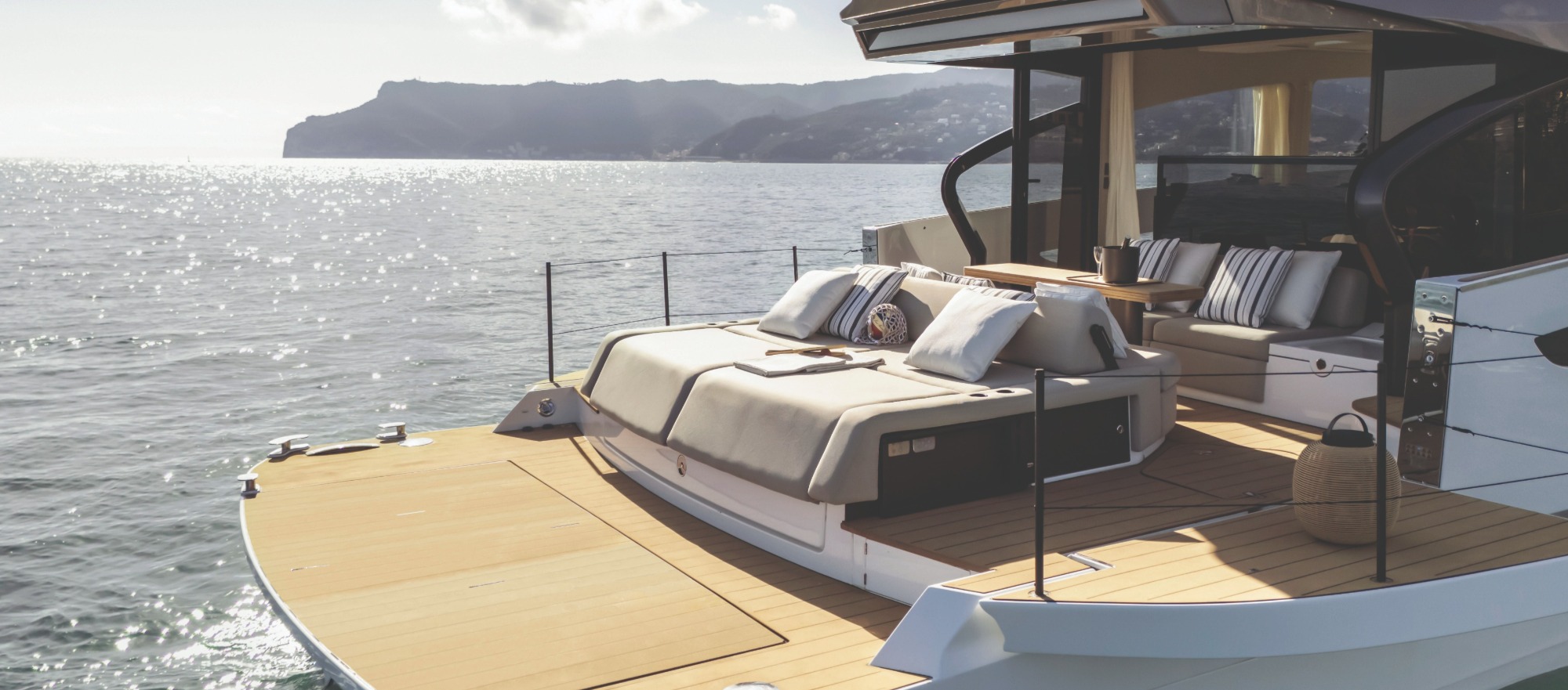 Azimut Seadeck Series